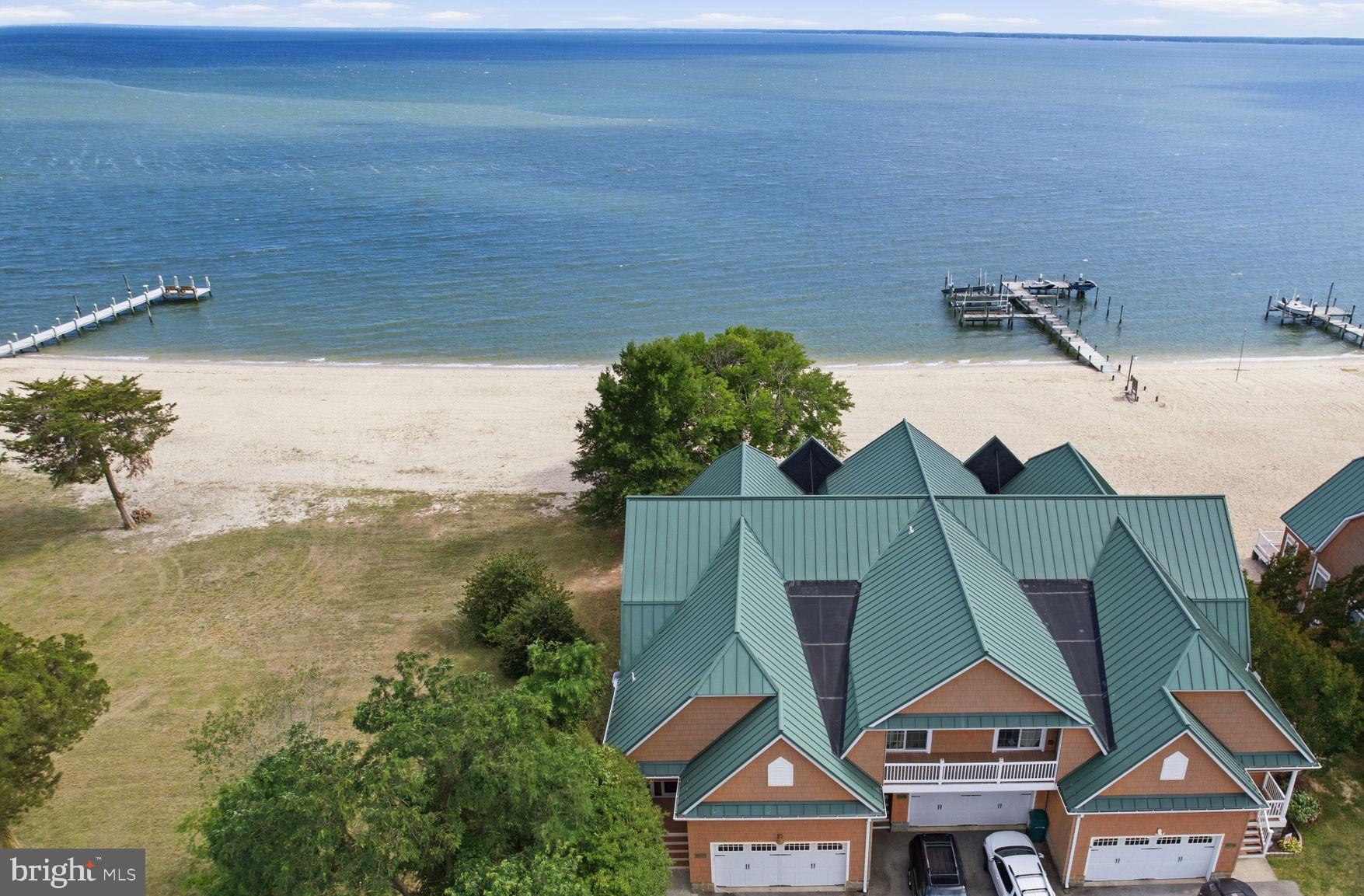 Enjoy effortless waterfront living in Southern Maryland from this prem – image 8