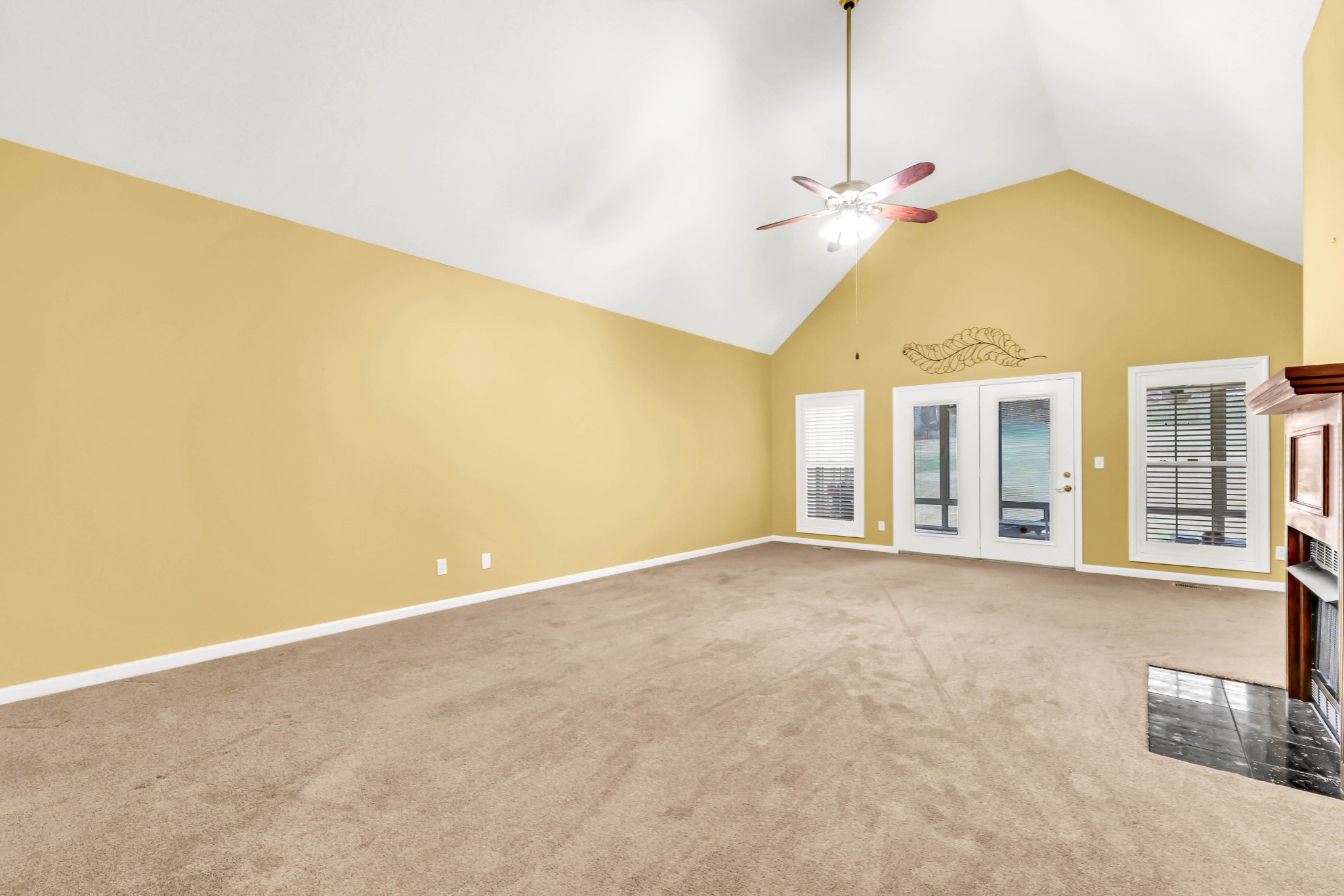 Come & make this One-Level All-Brick Custom Ranch with Bonus Room Car – image 7