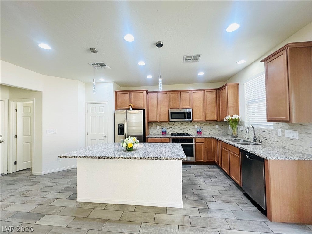 Welcome to your dream home in the prestigious Summerlin master-planned – image 8