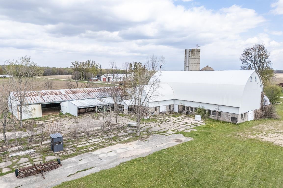 N5201 Lower Road, Shiocton, Wisconsin, 54170-9132, USA, 3 Bedrooms Bedrooms, ,2 BathroomsBathrooms,Residential,For Sale,N5201 Lower Road,86ab8ace-a03c-4b7b-9366-5f3e37