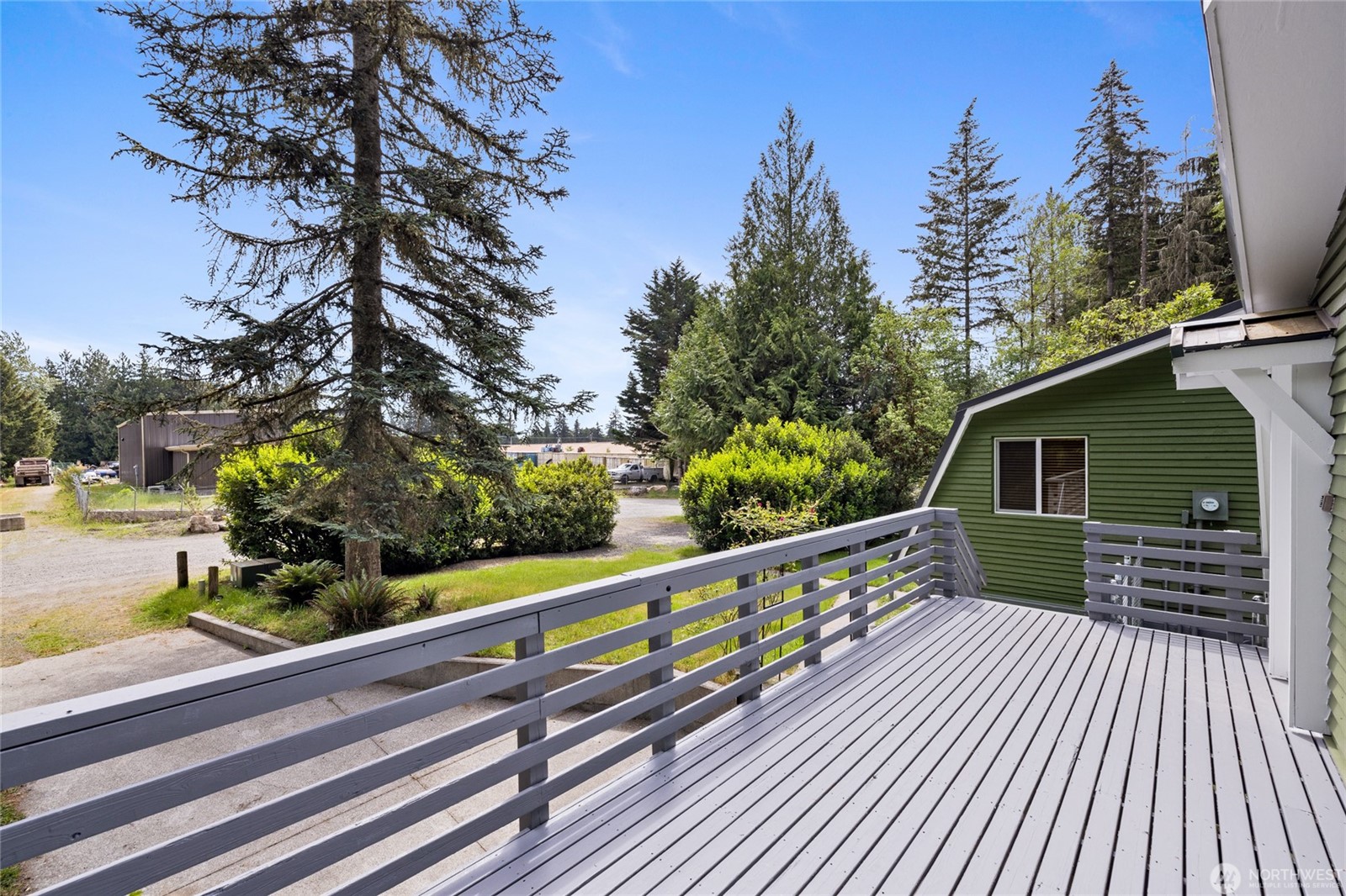 Rare opportunity to enjoy space, flexibility, and income potential on – image 26