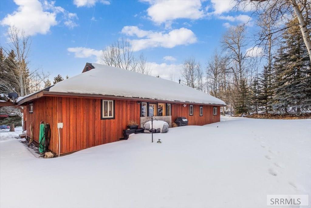 3883/3872 Lake Shore Drive, ISLAND PARK, Idaho, 83429, USA, 3 Bedrooms Bedrooms, ,3 BathroomsBathrooms,Residential,For Sale,3883/3872 Lake Shore Drive,2184558