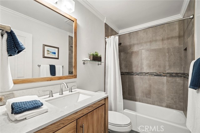Rarely available first-row end-unit residence in Dana Points highly so – image 22