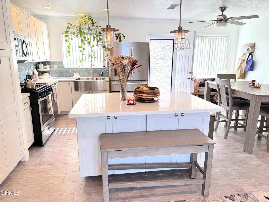 Fully Remodeled and move-in ready, this Single-Story attached Planned – image 3