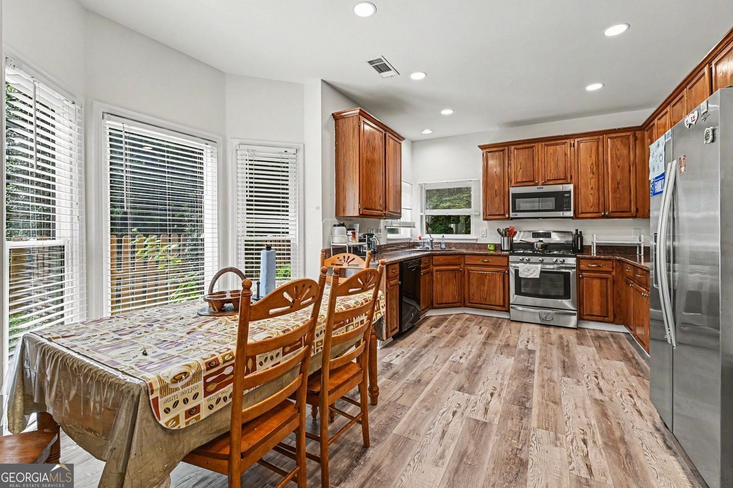 Buy This Home & We Will Buy Yours! Lease Purchase Oppurtunity Availabl – image 12