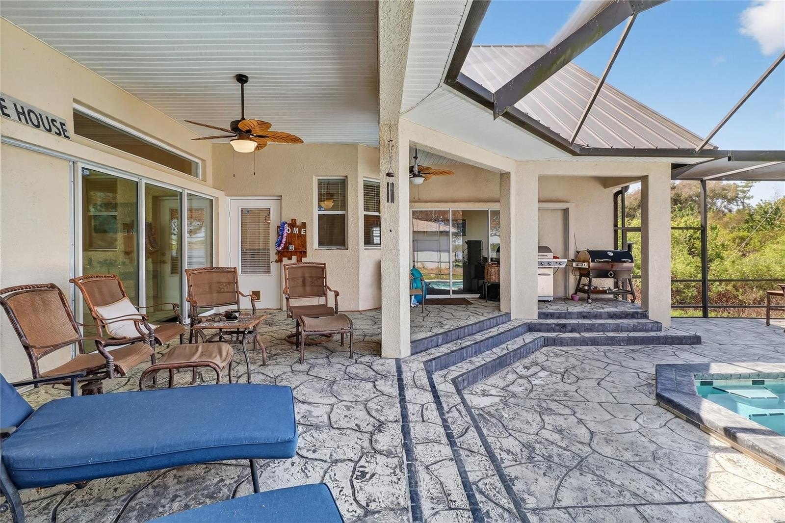 1028 1028 S LAKE MARIAM Drive, WINTER HAVEN, Florida, 33884, USA, 3 Bedrooms Bedrooms, ,3 BathroomsBathrooms,Residential,For Sale,1028 S LAKE MARIAM Drive,P4938222
