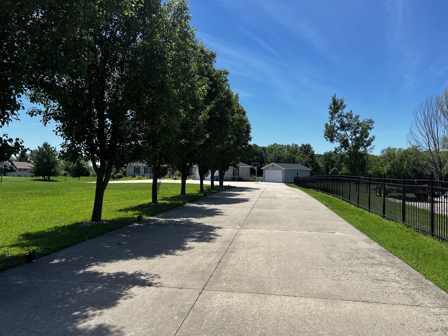Woodlawn lane to Houston Rd. Home is on the south side of Houston – image 4