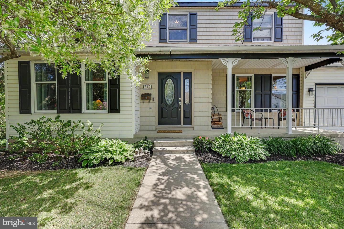 Located in the Ridley school district, dont wait to see this spacious, – image 3