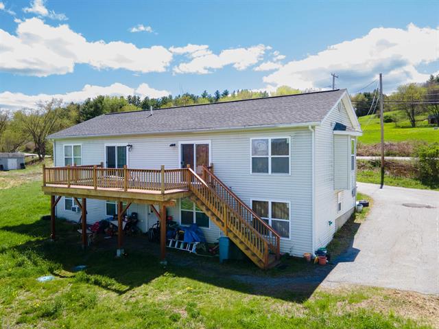 264 264 Chestnut Street, Claremont, New Hampshire, 03743, USA, 6 Bedrooms Bedrooms, ,2 BathroomsBathrooms,Residential,For Sale,264 Chestnut Street,4ecc3a4c-f87c-4c00-99bf-68620d