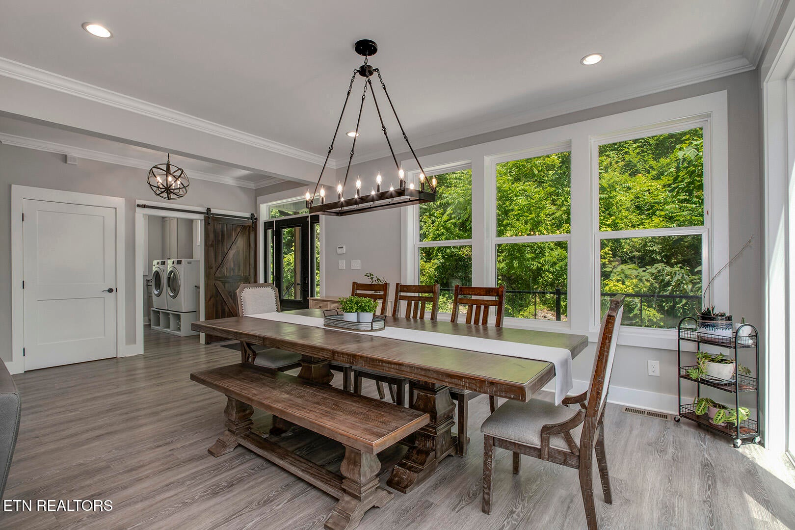 880 880 Skyline Drive, Harriman, Tennessee, 37748, USA, 3 Bedrooms Bedrooms, ,4 BathroomsBathrooms,Residential,For Sale,880 Skyline Drive,6c9e6ce5-d78a-4ae4-a55c-fa9f55