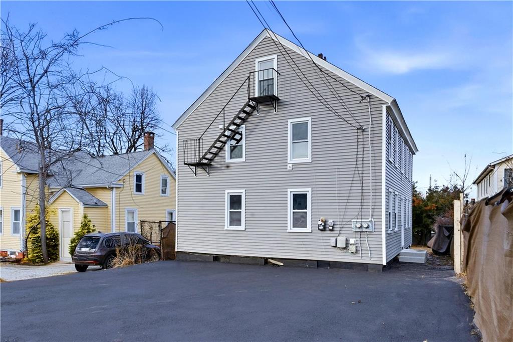43 43 Jenkins Street, Providence, Rhode Island, 02906, USA, 3 Bedrooms Bedrooms, ,3 BathroomsBathrooms,Residential,For Sale,43 Jenkins Street,307401c6-e516-4f58-9ec1-370aa5