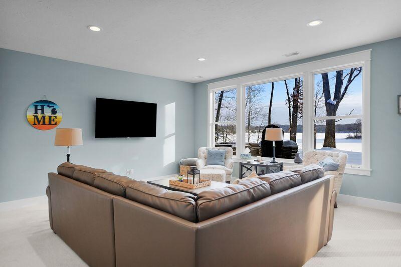 This custom built parade of homes 3 bedroom 2.5 bath ranch offers 82 f – image 84