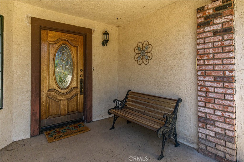 Something is refreshing about a home that actually gives you room to b – image 3