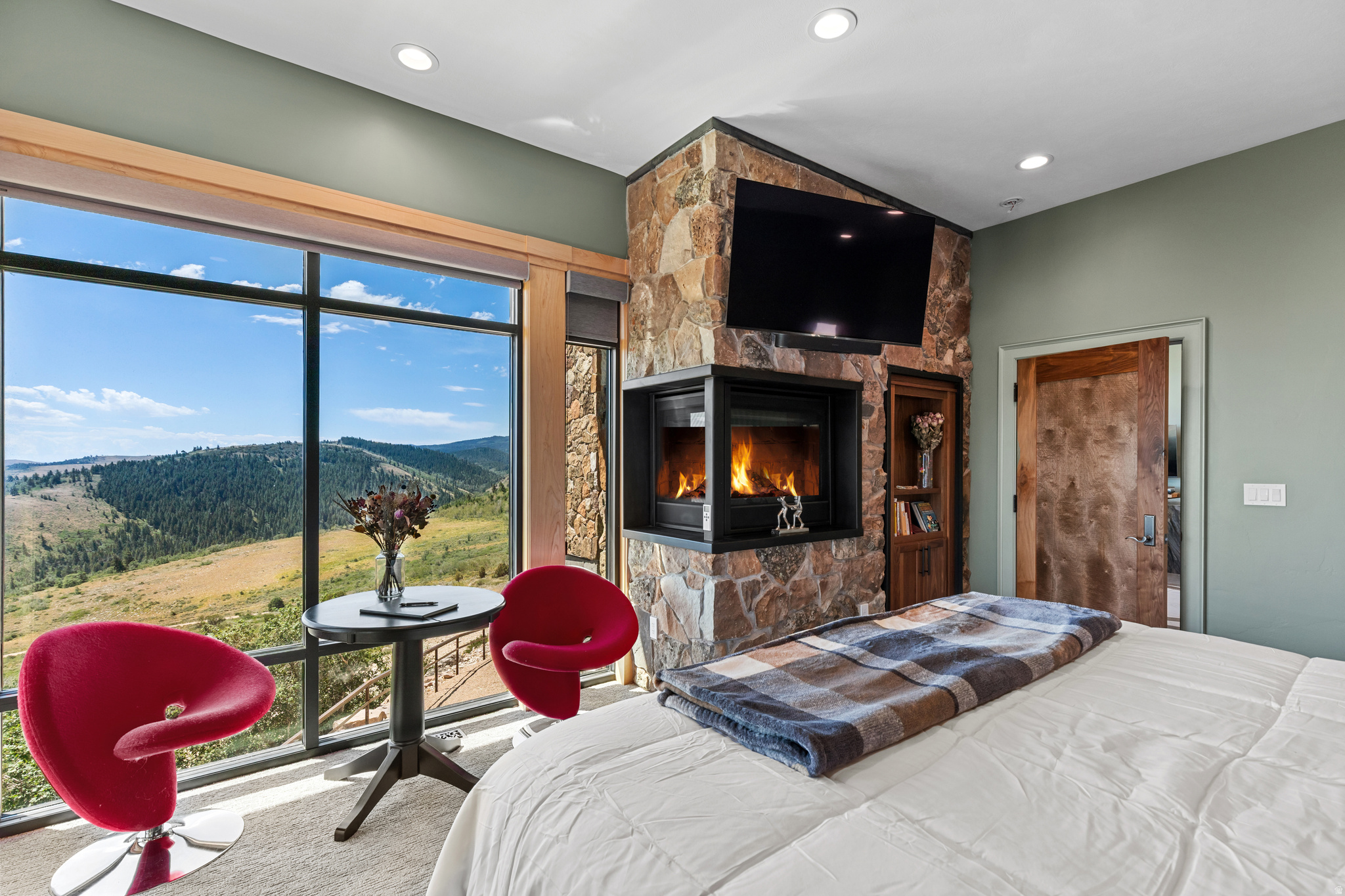 Set amid the breathtaking mountains of Bear Lake Valley, Liberty Ranch – image 16