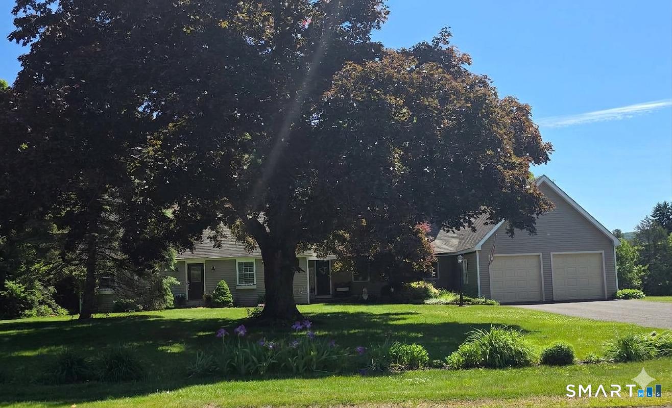 Professional photos coming soon of this warm, welcoming home! This met – image 2