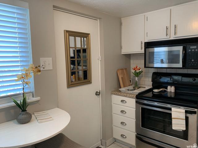 889 889 W 3600 S, Bountiful, Utah, 84010, USA, 4 Bedrooms Bedrooms, ,2 BathroomsBathrooms,Residential,For Sale,889 W 3600 S,ae96fc8c-b5fe-4c0c-a2b0-391454