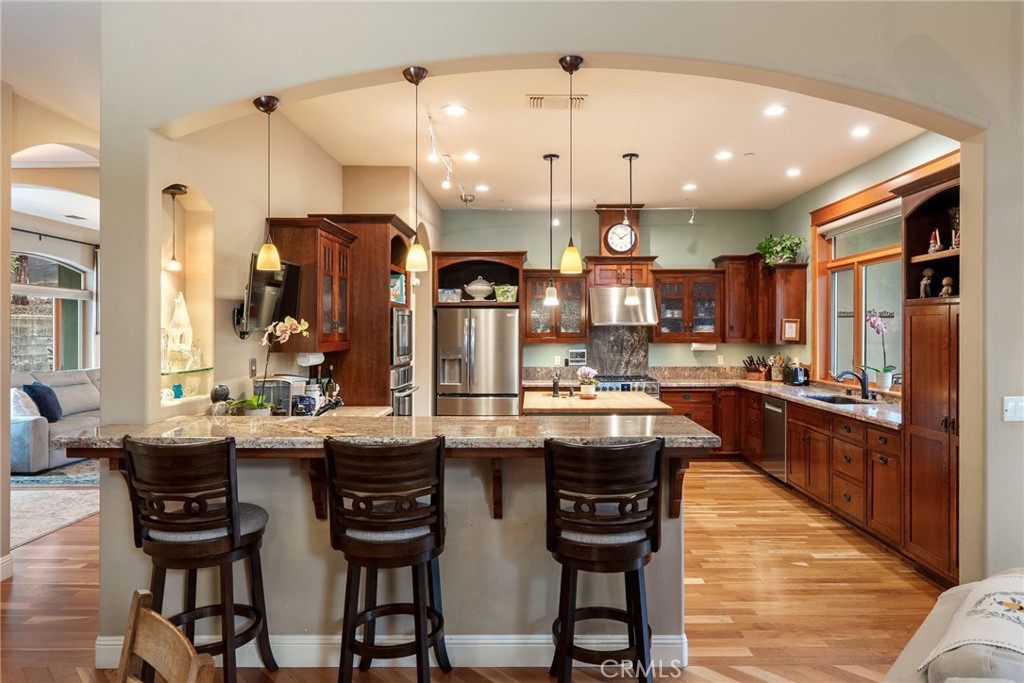 Located on the desirable West Side of Paso Robles, this custom-built 2 – image 13