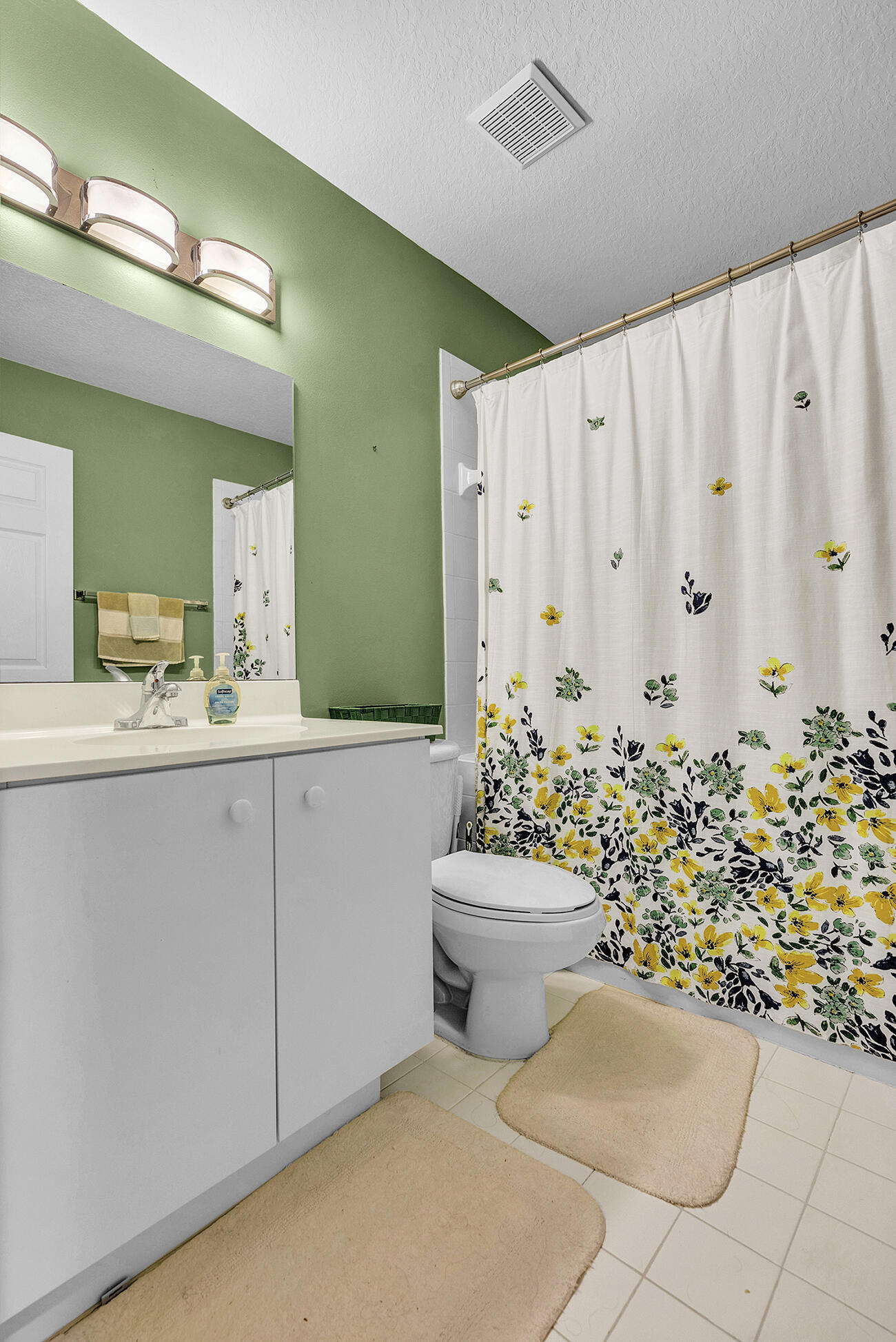 Welcome to Heron Bay, a beautiful and desirable gated community offeri – image 24