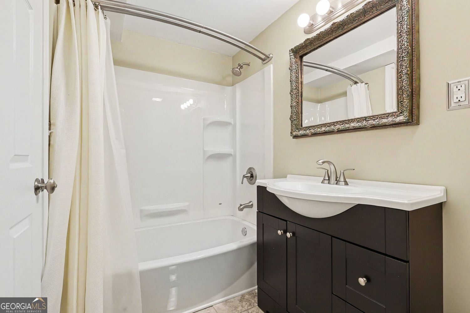 Welcome to 5640 The 12th Fairway, a cul-de-sac home in Olde Atlanta Cl – image 37