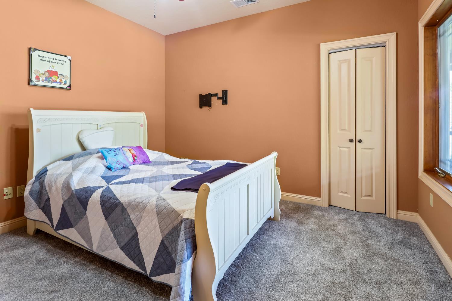 5603 5603 Gold Mountain, Mountain Ranch, California, 95246, USA, 3 Bedrooms Bedrooms, ,2 BathroomsBathrooms,Residential,For Sale,5603 Gold Mountain,226031383
