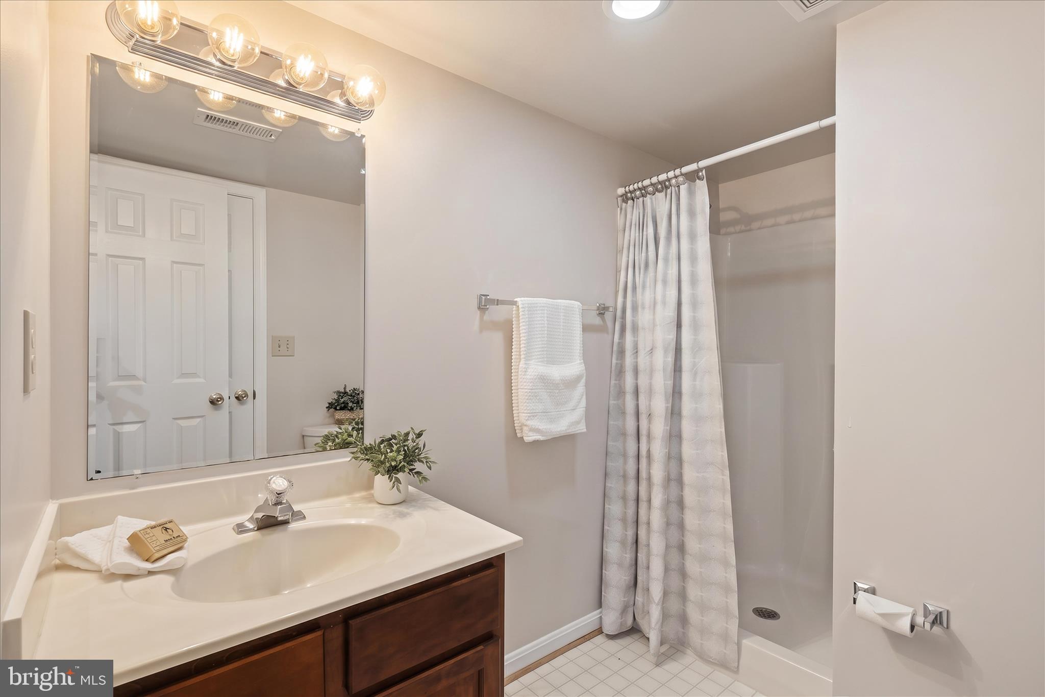 37 37 Ontell Court, Stafford, Virginia, 22554, USA, 4 Bedrooms Bedrooms, ,4 BathroomsBathrooms,Residential,For Sale,37 Ontell Court,e26d6705-85bd-48a3-9c72-8ebe6f