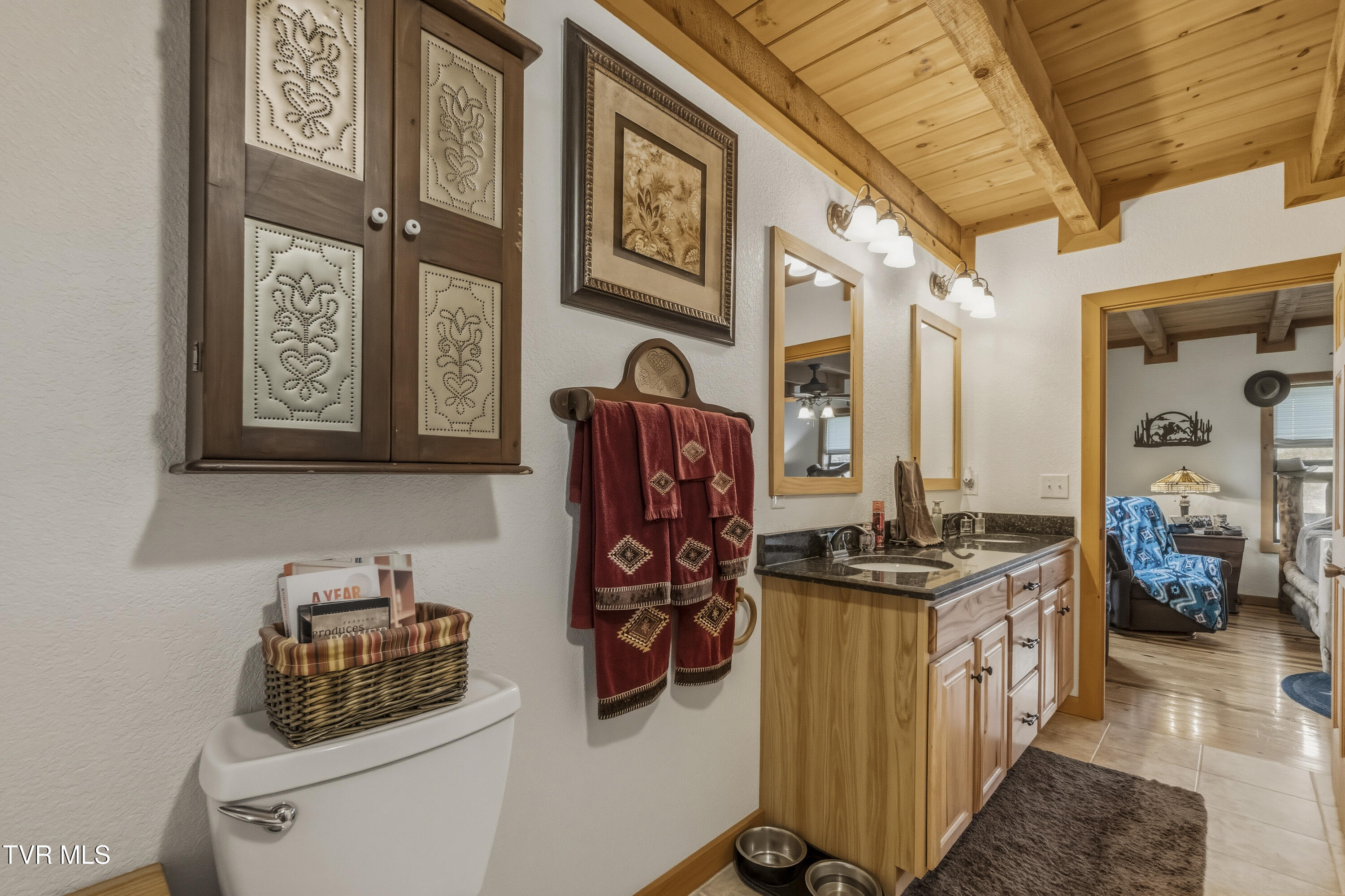 1980 1980 South Allens Bridge Road, Greeneville, Tennessee, 37743, USA, 4 Bedrooms Bedrooms, ,4 BathroomsBathrooms,Residential,For Sale,1980 South Allens Bridge Road,1c90b282-c7a2-433e-bc98-c69cf0