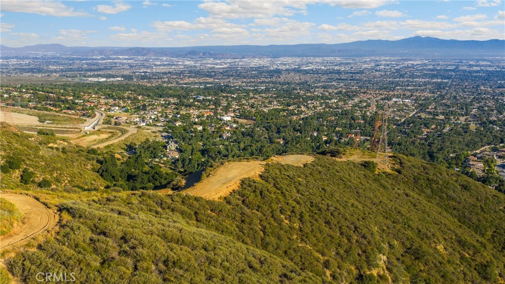 This is a large development project to build out 4 Luxury view homes. – image 8
