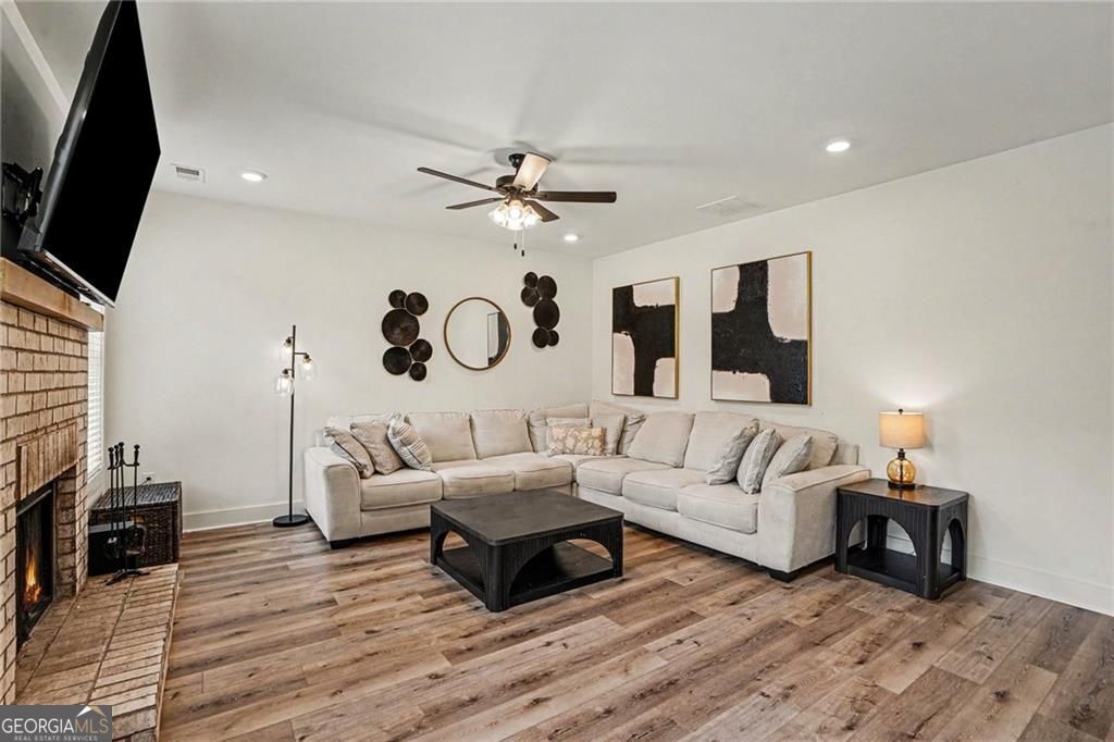 Nestled on 14.38 acres in the countryside, this beautiful 5-bedroom, 3 – image 12