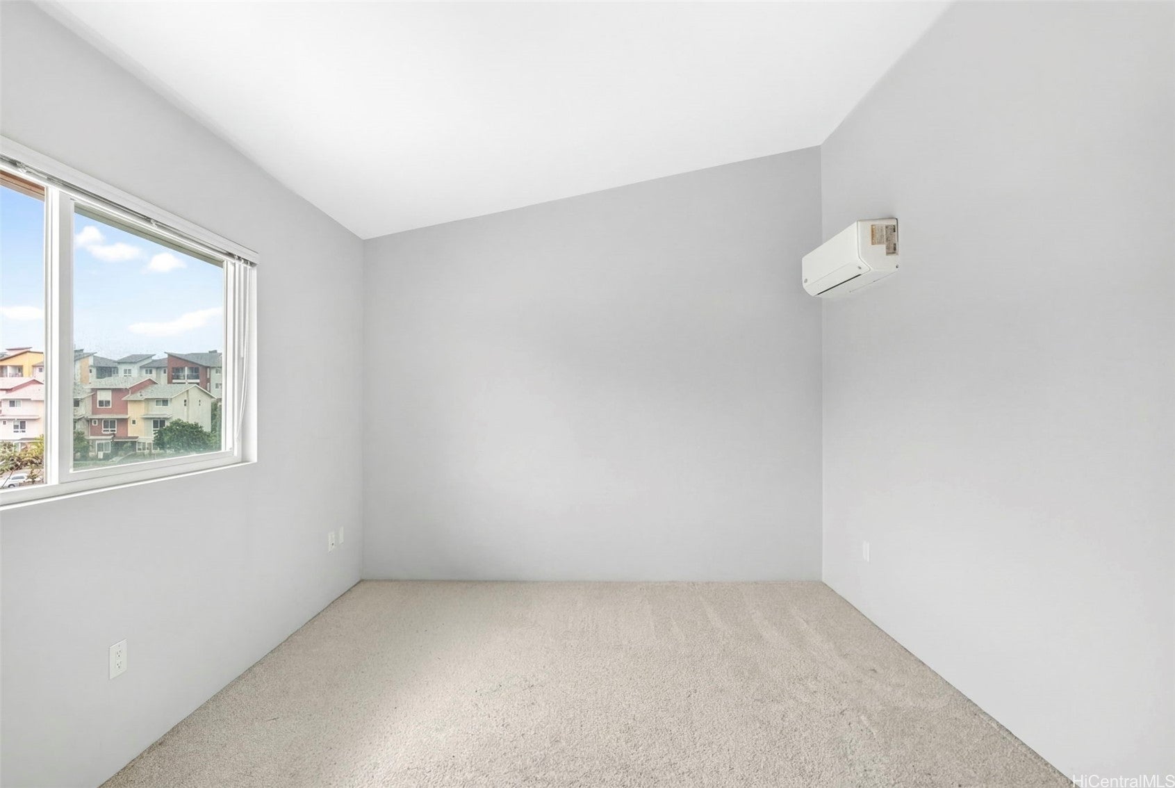 An INCREDIBLE VALUE and RARE opportunity to live, work, and play in Ho – image 18