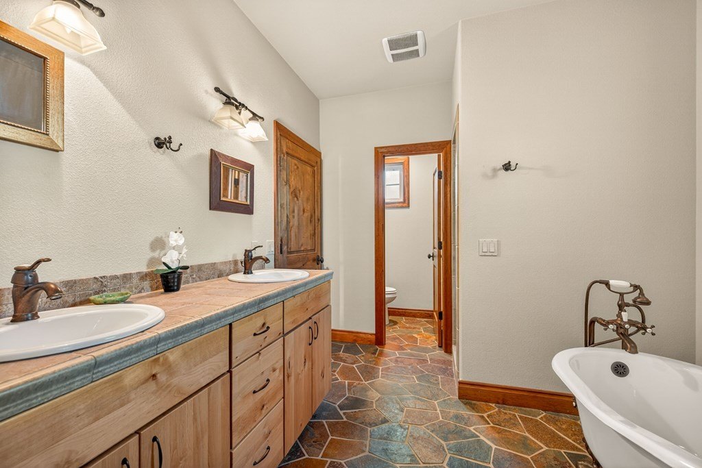 Deford Road, White Bird, Idaho, 83554, USA, 3 Bedrooms Bedrooms, ,3 BathroomsBathrooms,Residential,For Sale,Deford Road,a6f450cf-f340-4c70-aca9-5f4854