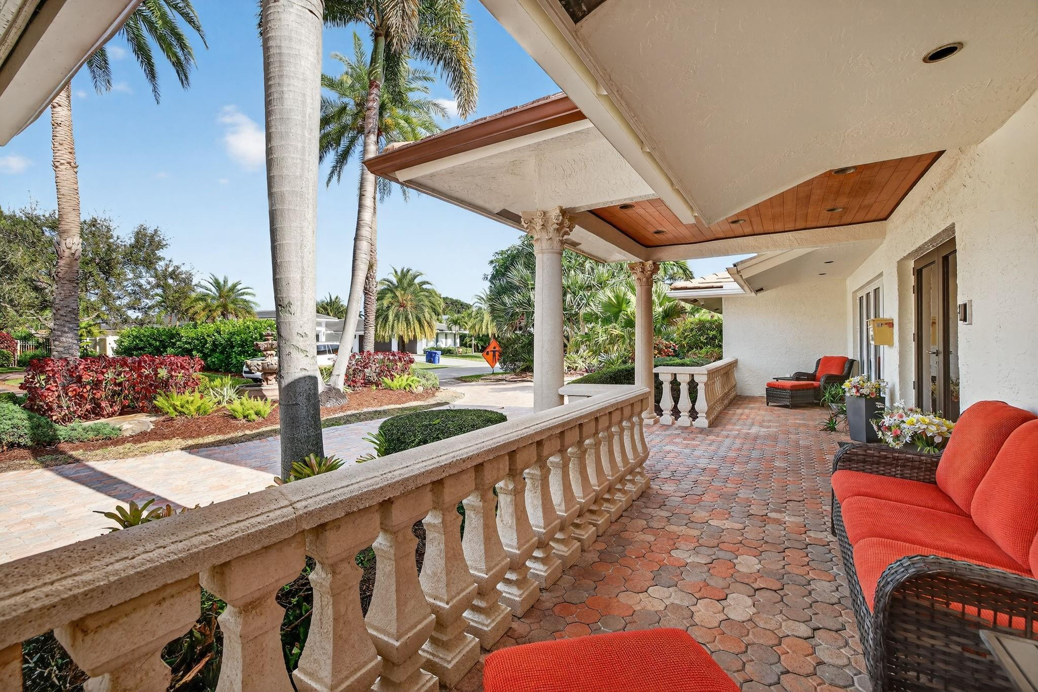 Rare & remarkable resort-style estate, set on an expansive lot in one – image 94