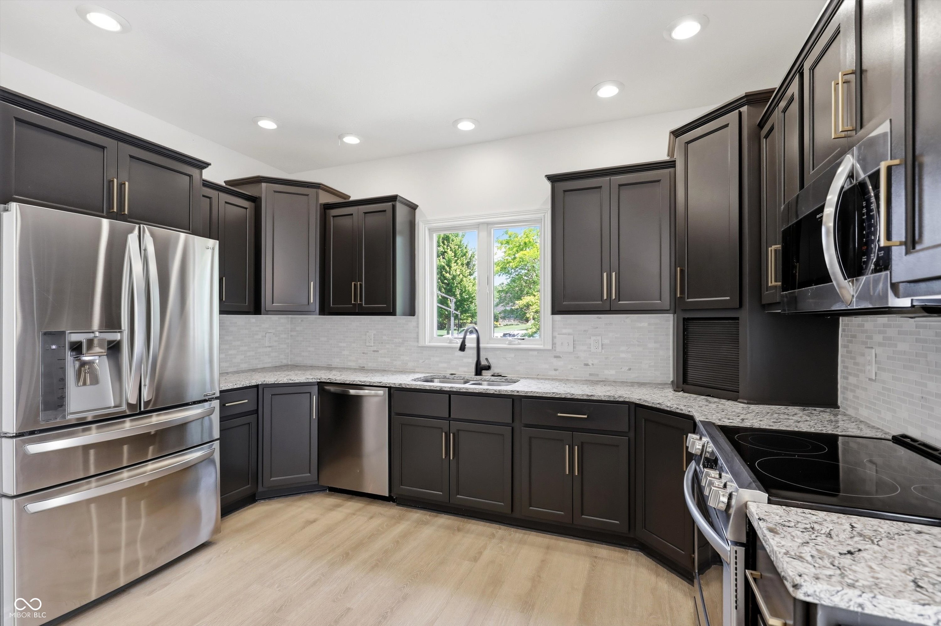 Welcome to this beautifully updated home in the highly sought-after Wa – image 23