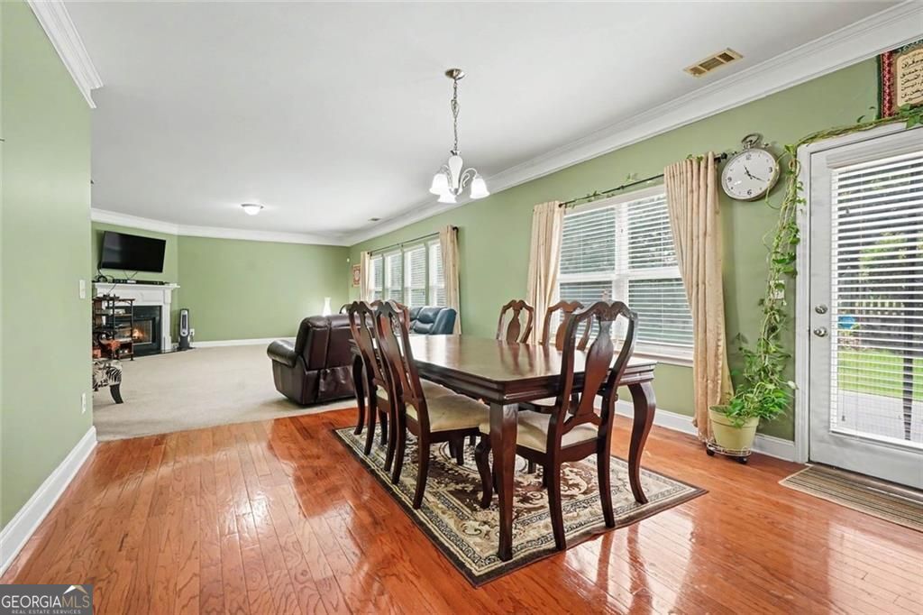 Exceptional homes arent defined by extravagant features alone. Theyre – image 11