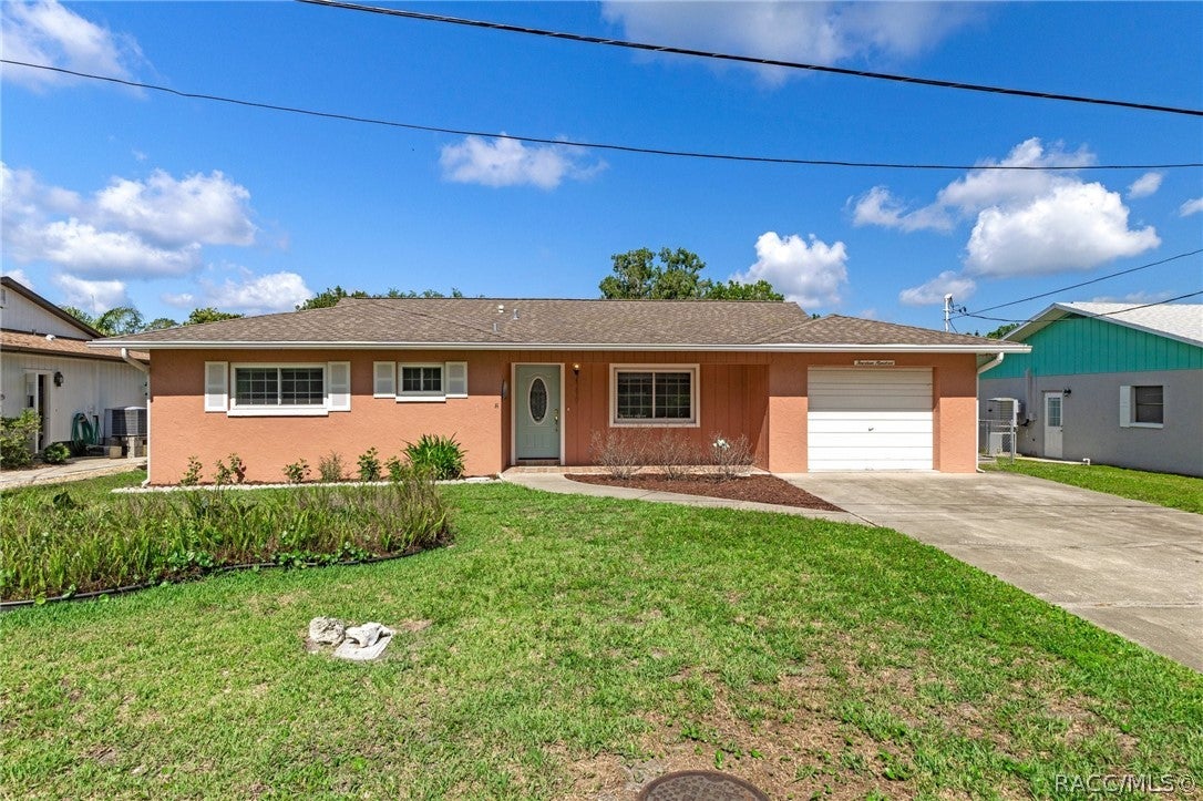 1400 1400 SE 5th Avenue, Crystal River, Florida, 34429, USA, 3 Bedrooms Bedrooms, ,2 BathroomsBathrooms,Residential,For Sale,1400 SE 5th Avenue,852812