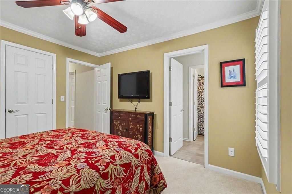 Welcome to this stunning home in beautiful Grayson, Georgia. Professio – image 38