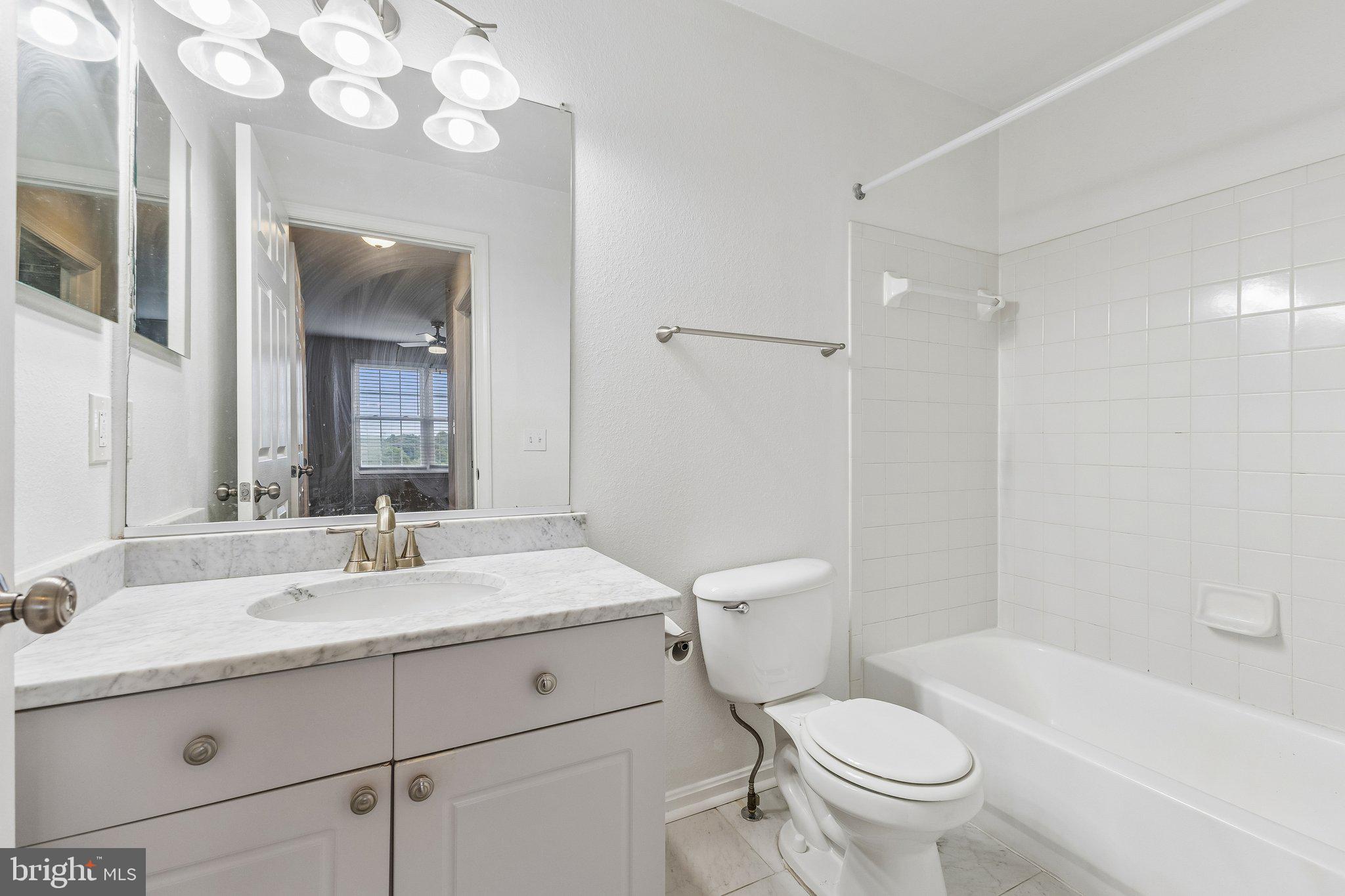 4542 4542 Superior Square, Fairfax, Virginia, 22033, USA, 3 Bedrooms Bedrooms, ,3 BathroomsBathrooms,Residential,For Sale,4542 Superior Square,VAFX2313172