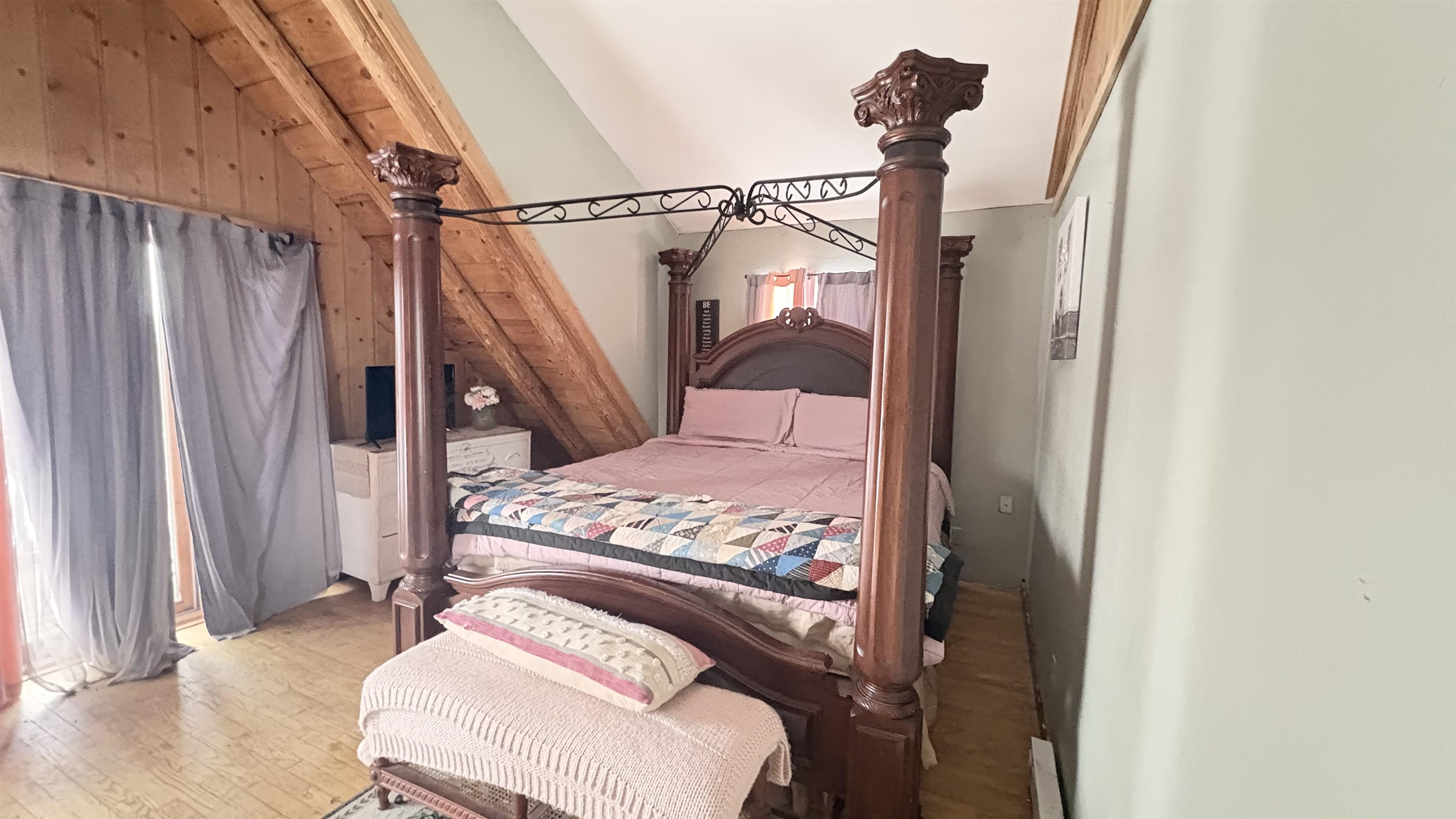 11239 11239 N Loomis, 4, Clare, Michigan, 48617, USA, 11 Bedrooms Bedrooms, ,13 BathroomsBathrooms,Residential,For Sale,11239 N Loomis , 4,a69be9bc-94de-486f-906f-c7f3dd