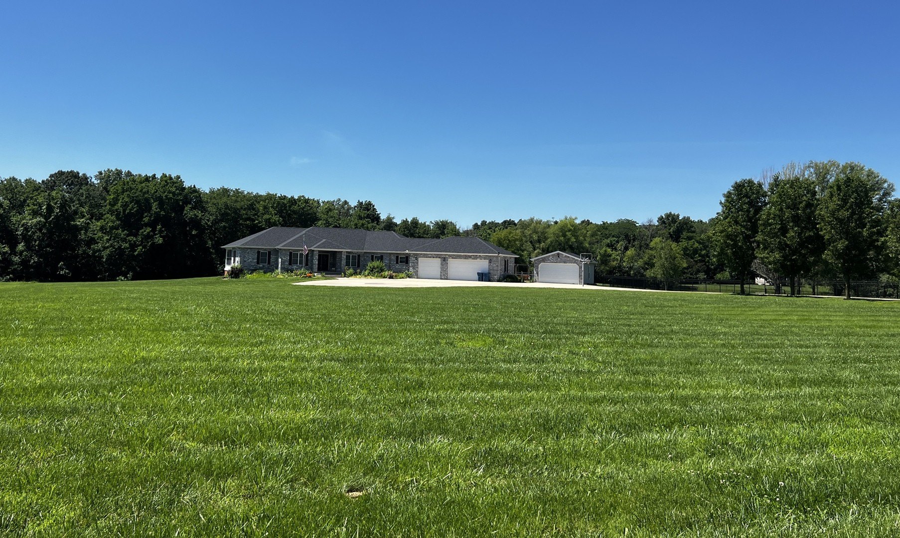 Woodlawn lane to Houston Rd. Home is on the south side of Houston – image 15