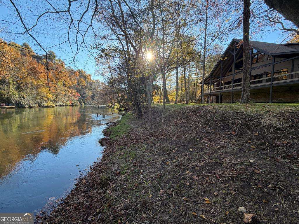 Welcome to your Private RIVERFRONT DREAM HOME on the shimmering shores – image 77