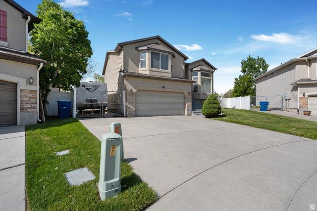 Welcome to 595 Banbury Circle, a well-maintained split-level home loca – image 24