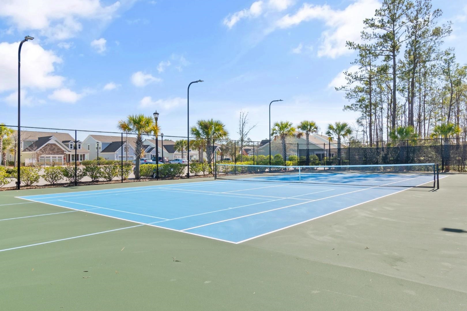 Welcome to life in Cresswind at Market Common, where resort-style livi – image 32