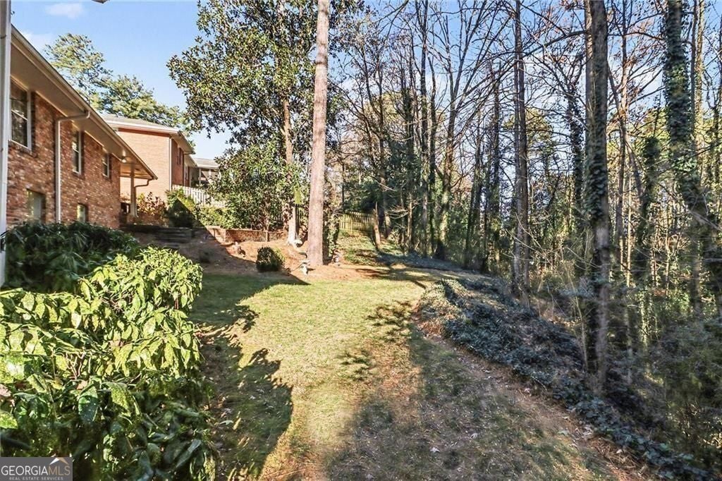 Classic four bedroom ranch in the Lakeside High School district. Step – image 33