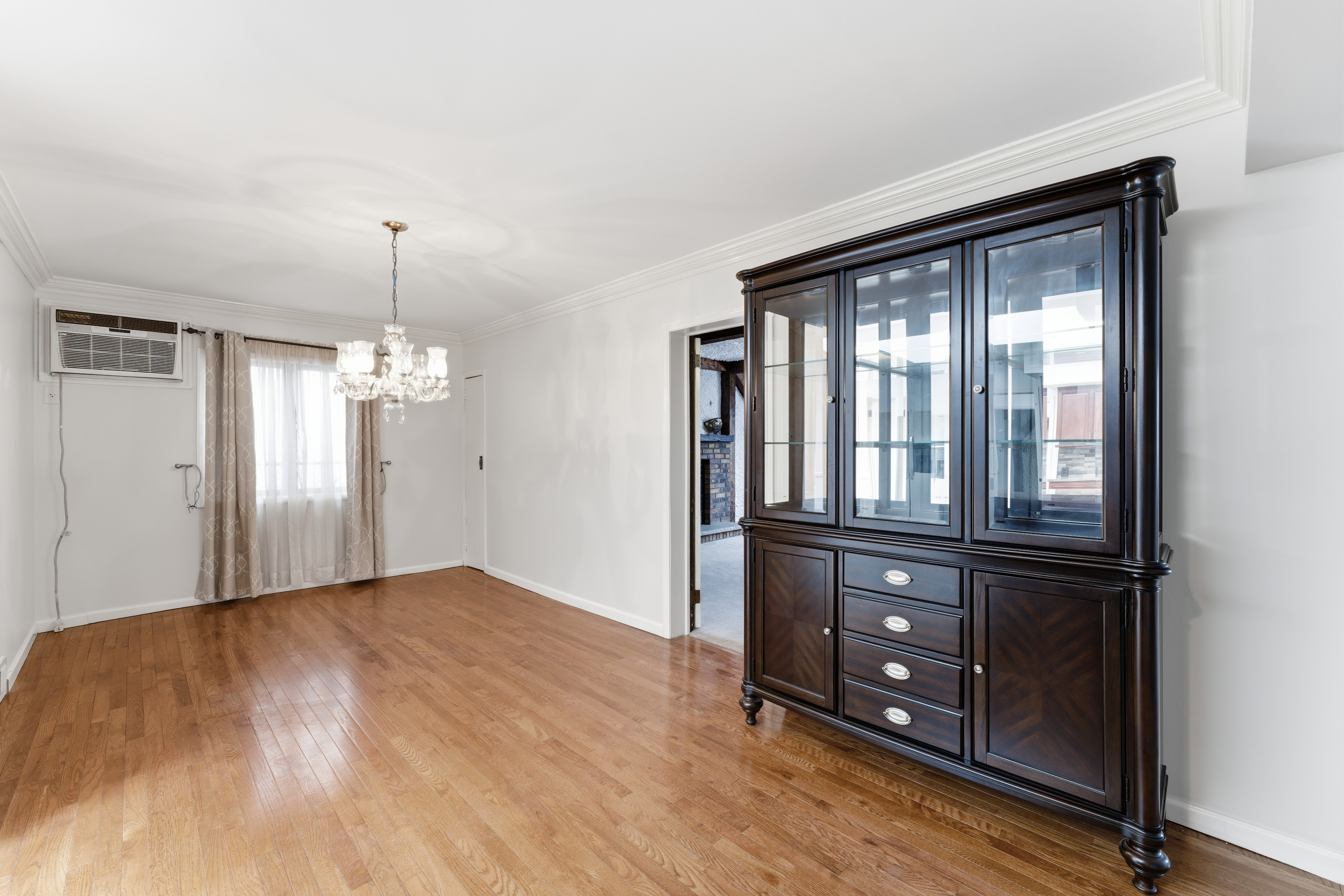 229 229 Centre Avenue, Secaucus, New Jersey, 07094, USA, 4 Bedrooms Bedrooms, ,2 BathroomsBathrooms,Residential,For Sale,229 Centre Avenue,26004821