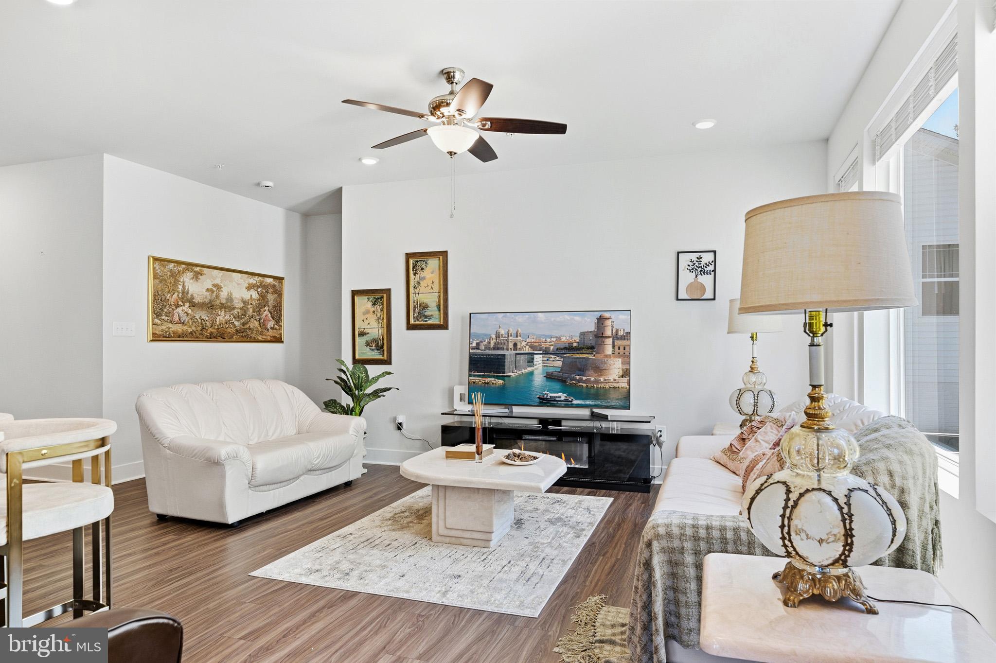 HOME SWEET HOME! Like new beauty situated on a corner lot, in sought – image 19