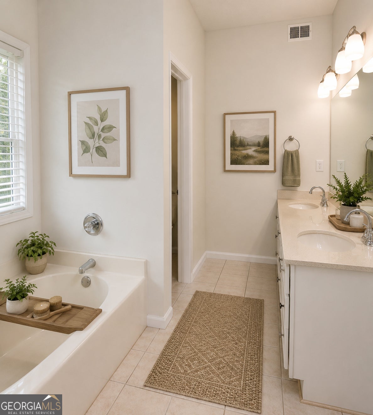 Home is Occupied - Please do not disturb the owners. Welcome to this s – image 17