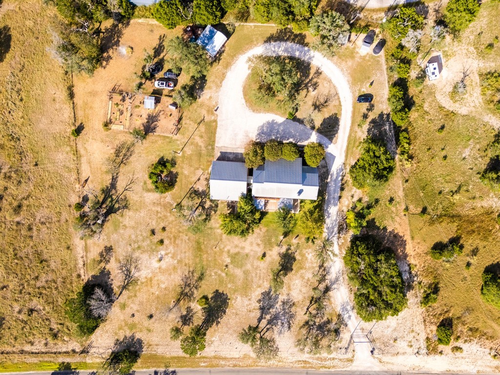 Unrestricted 3-acre property designed with homesteading & self-suffici – image 90