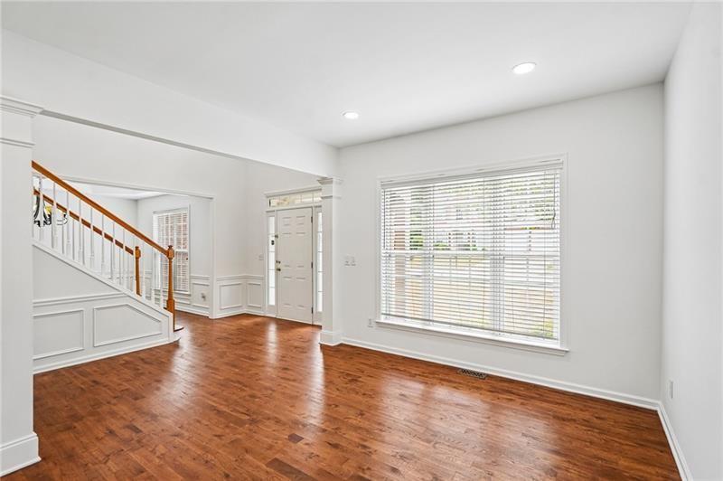 Welcome to Grandview, one of Suwanees most desirable communities, wher – image 3