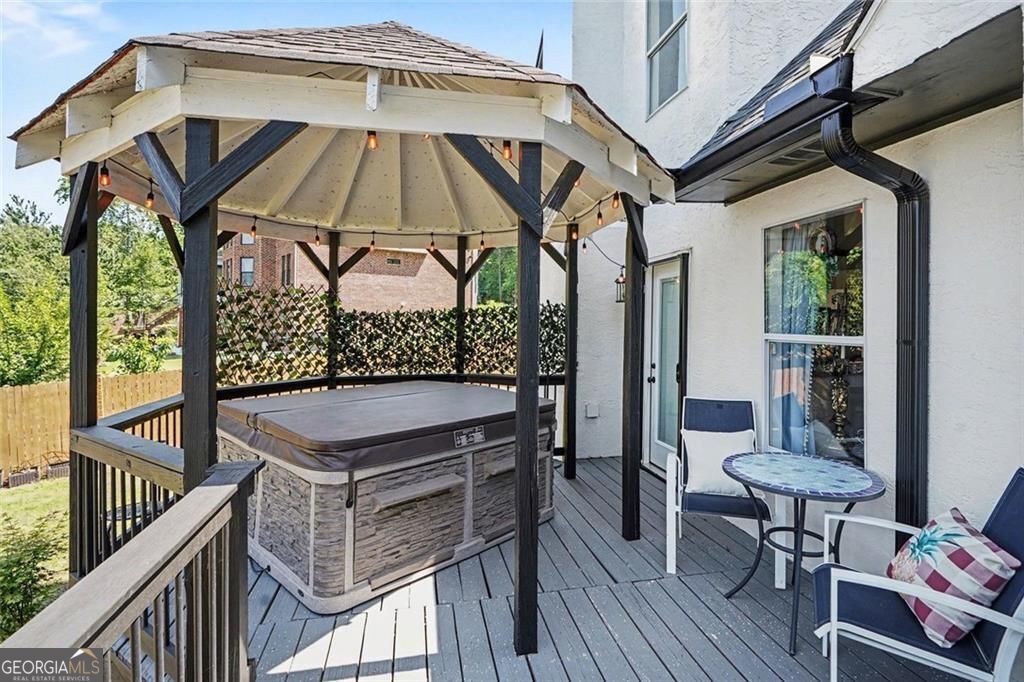 Welcome to 1229 Park Place Drive, a beautifully updated waterfront res – image 38