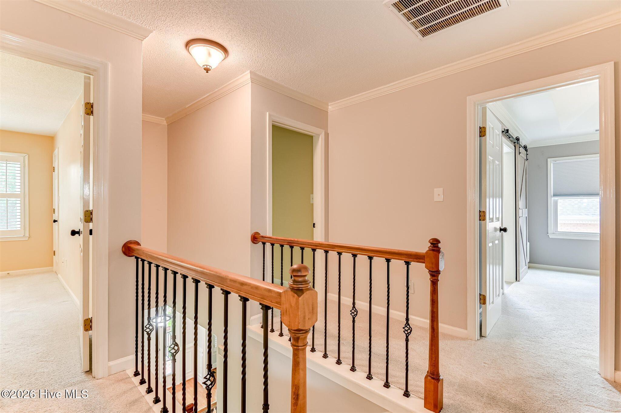 Welcome to this stunning brick home nestled on a quiet cul-de-sac in t – image 30