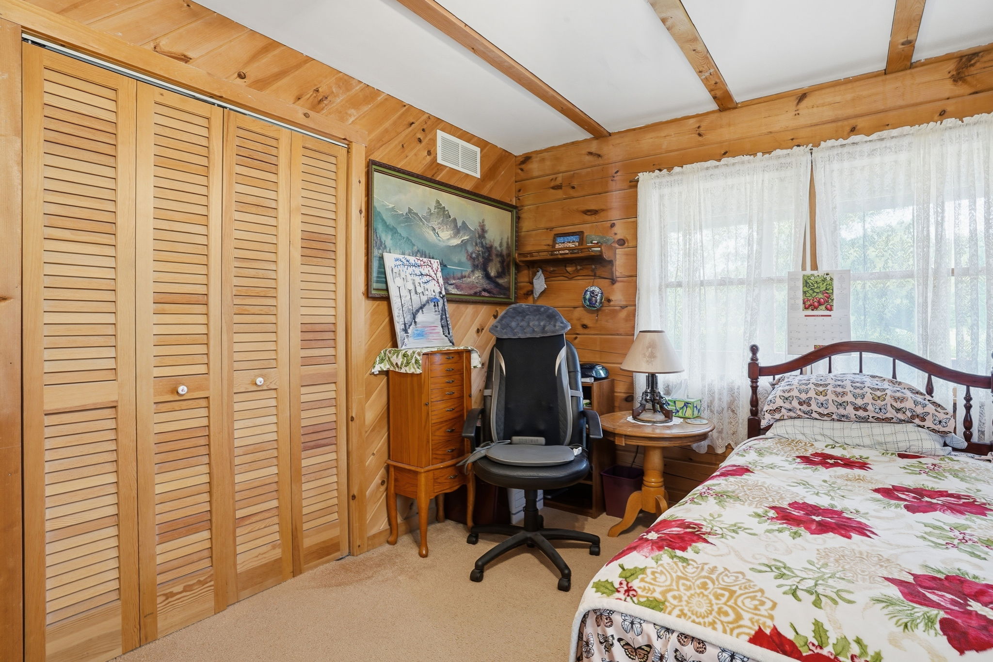 Log Cabin Retreat on 5 AcresEscape to your own private oasis tucked aw – image 23
